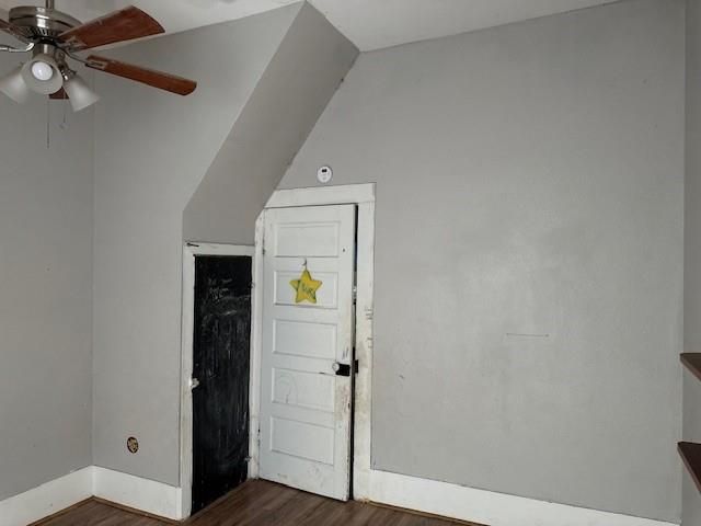 517 Giddings ST, Lexington, TX 78947