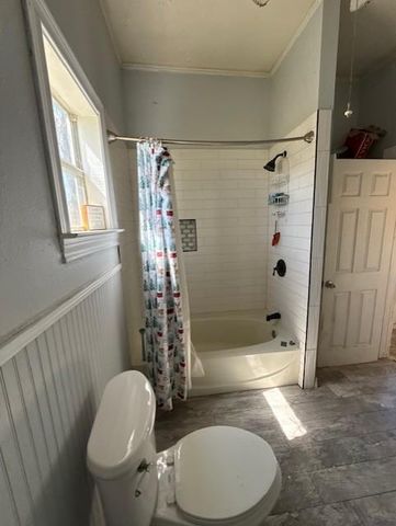 517 Giddings ST, Lexington, TX 78947