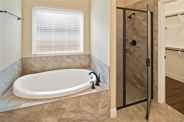 15603 Long Creek Lane, College Station, TX 77845