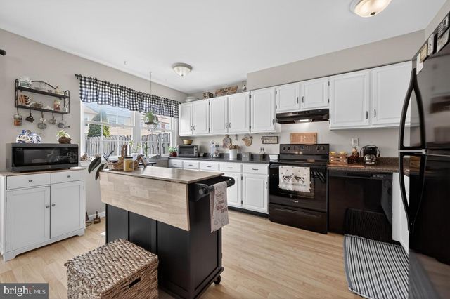 112 WASHINGTON CT, Quakertown, PA 18951