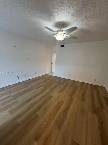 7591 NW 1st St 403, Margate, FL 33063