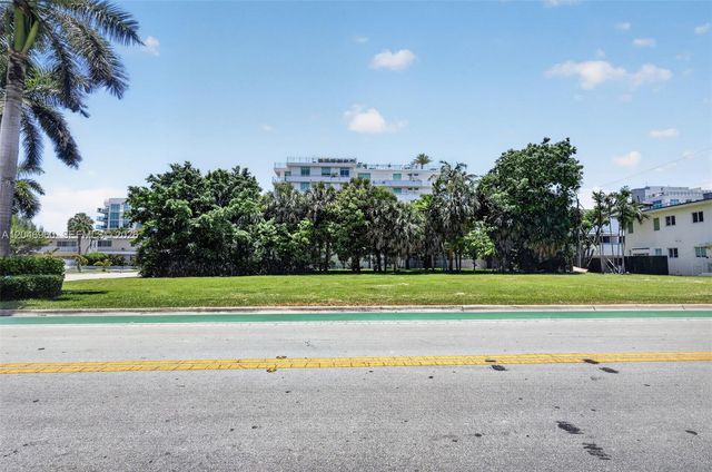 10177 W Bay Harbor Dr, Bay Harbor Islands, FL 33154