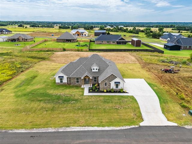 4449 Raymond Lane, Guthrie, OK 73044