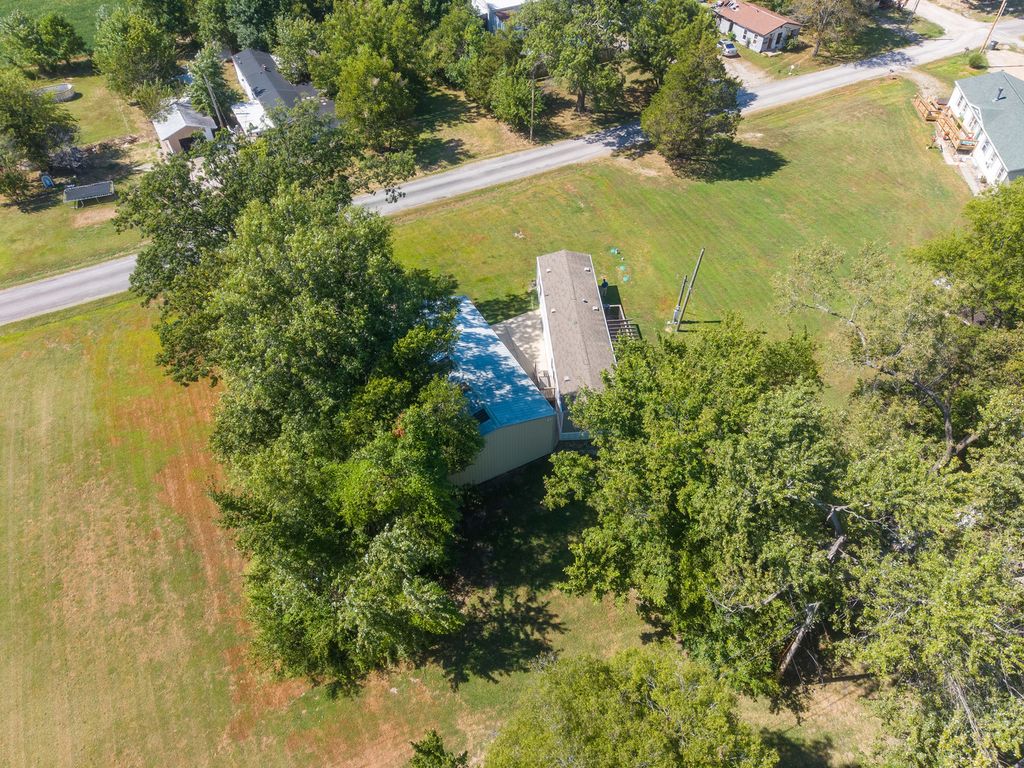 Image 13 of property listing at 1205 N Gary Street, Centralia, IL 62801