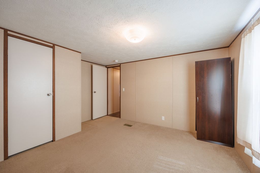 Image 6 of property listing at 1205 N Gary Street, Centralia, IL 62801