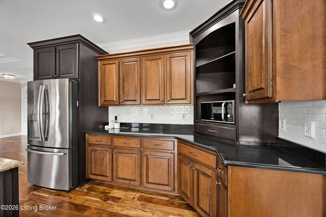 109 Remington Dr, Bardstown, KY 40004