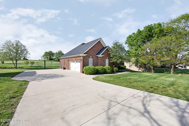 109 Remington Dr, Bardstown, KY 40004