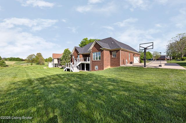 109 Remington Dr, Bardstown, KY 40004