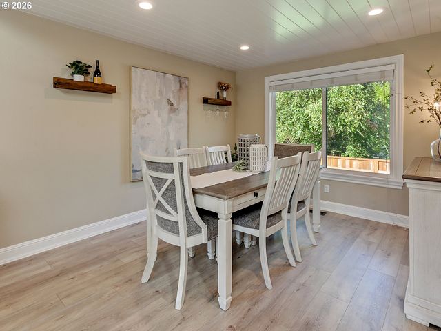 1312 ANN Ct, West Linn, OR 97068