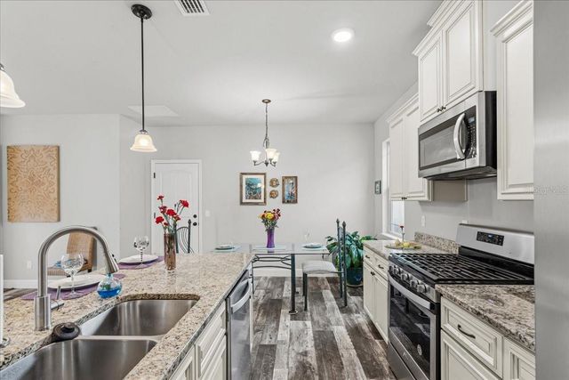 1810 SW 246TH DRIVE, Newberry, FL 32669