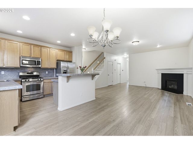 4813 Se SANDALWOOD St, Hillsboro, OR 97123