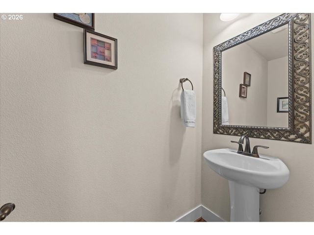 17344 Sw JEAN LOUISE Rd, Sherwood, OR 97140