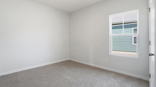 962 Sherwood Loop, Bellefontaine, OH 43311