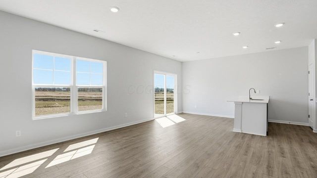 962 Sherwood Loop, Bellefontaine, OH 43311