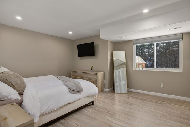 4 Brookside Dr Apt 10, Exeter, NH 03833