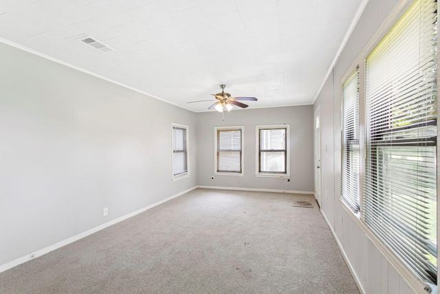 1202 13th Street N, Texas City, TX 77590