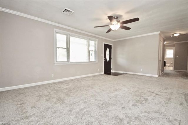 400 Briarfield DR, Chesapeake, VA 23322