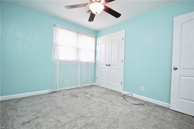 400 Briarfield DR, Chesapeake, VA 23322
