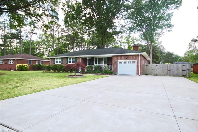 400 Briarfield DR, Chesapeake, VA 23322