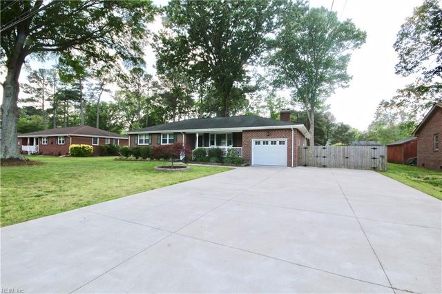 400 Briarfield DR, Chesapeake, VA 23322