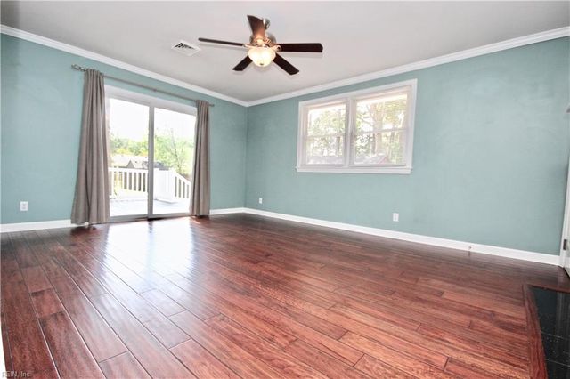 400 Briarfield DR, Chesapeake, VA 23322