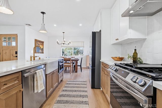 3326 Hackett, Long Beach, CA 90808