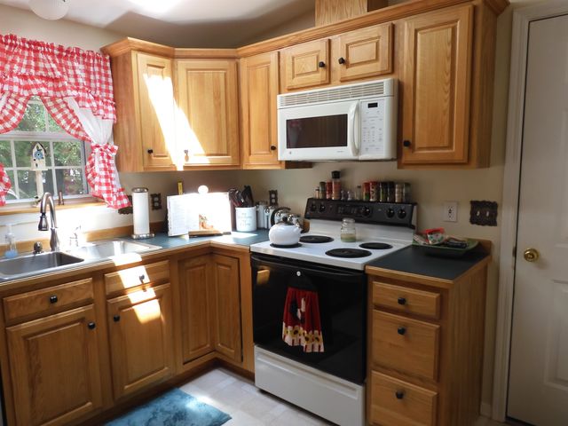 133 Heather Lane, Hampstead, NH 03841