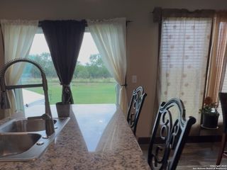165 Maravillas, Pleasanton, TX 78064