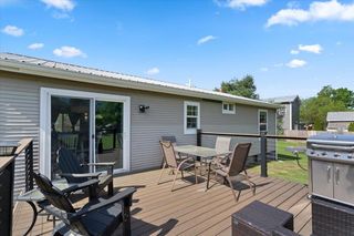 33 Sunset Circle, Georgia, VT 05468