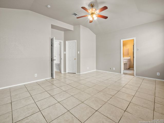 6511 Ridge Place St, San Antonio, TX 78250