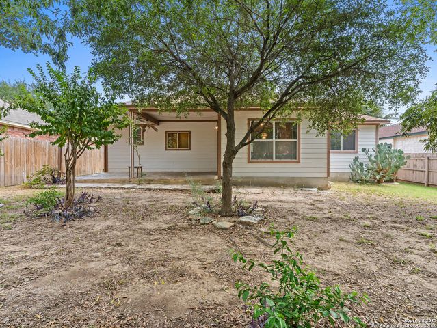 6511 Ridge Place St, San Antonio, TX 78250