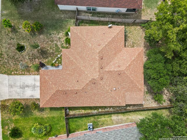 6511 Ridge Place St, San Antonio, TX 78250