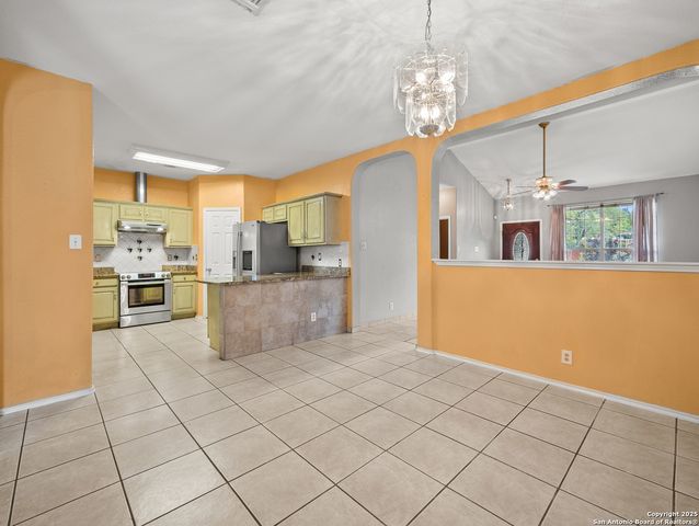 6511 Ridge Place St, San Antonio, TX 78250