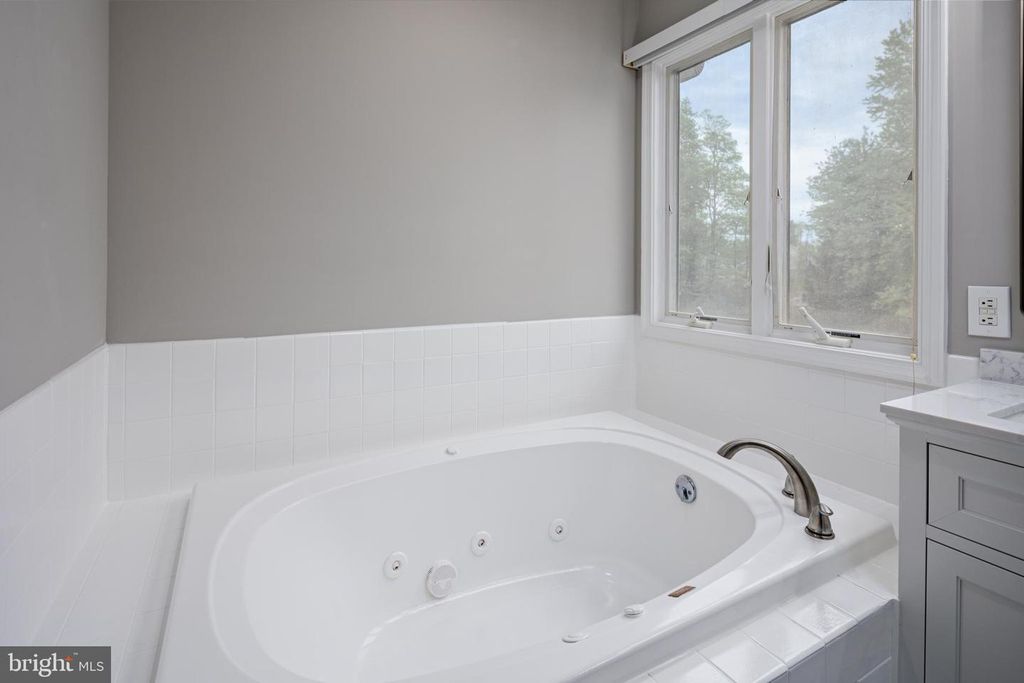 Image 27 of property listing at 421 VICTORIA WAY, Stevensville, MD 21666