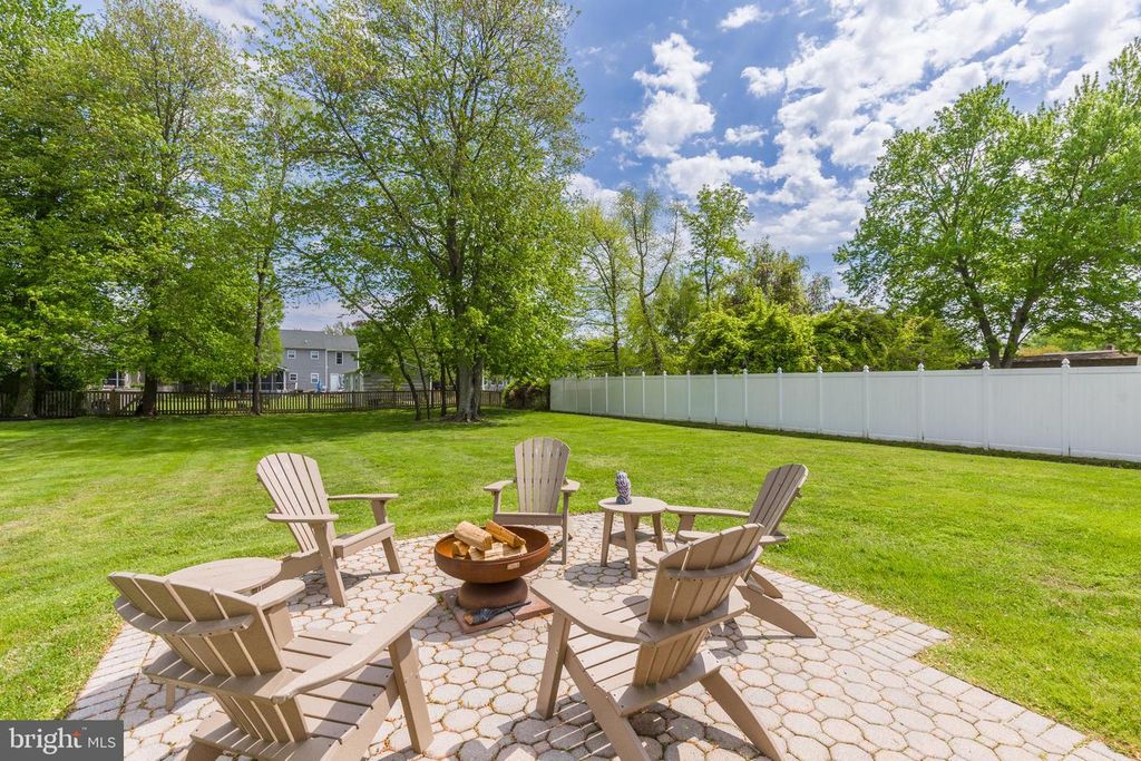 Image 35 of property listing at 421 VICTORIA WAY, Stevensville, MD 21666