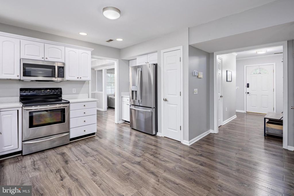 Image 9 of property listing at 421 VICTORIA WAY, Stevensville, MD 21666