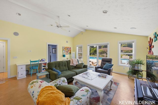 34 W 37th Street, Holland City, MI 49423
