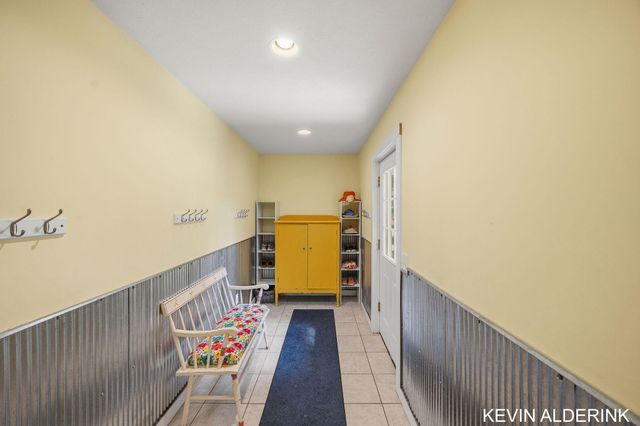 34 W 37th Street, Holland City, MI 49423