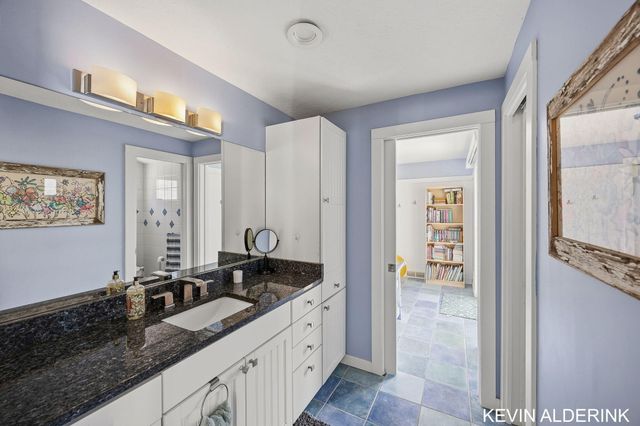 34 W 37th Street, Holland City, MI 49423