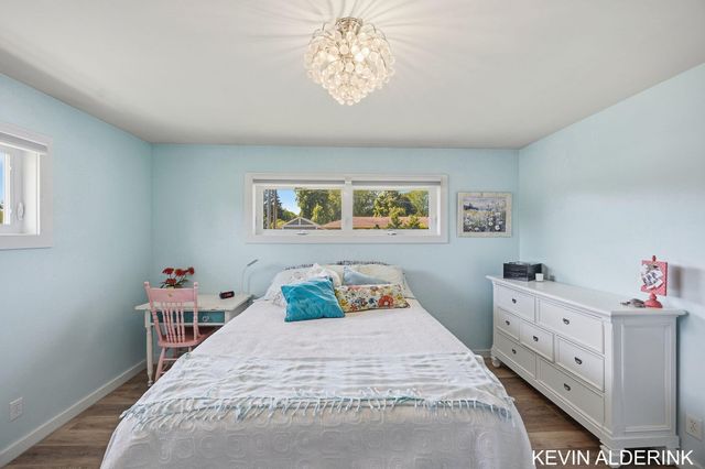 34 W 37th Street, Holland City, MI 49423