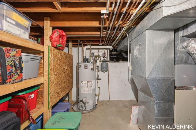34 W 37th Street, Holland City, MI 49423