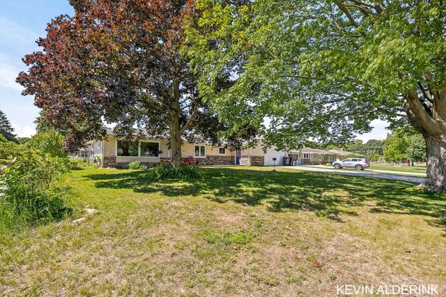 34 W 37th Street, Holland City, MI 49423