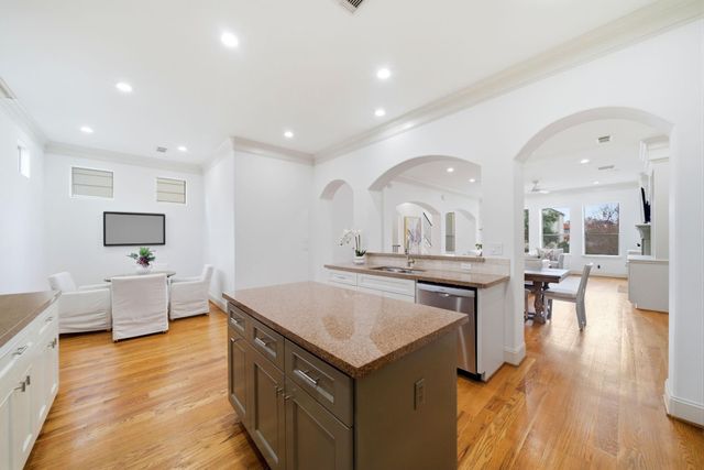 4740 Banning Drive, Houston, TX 77027