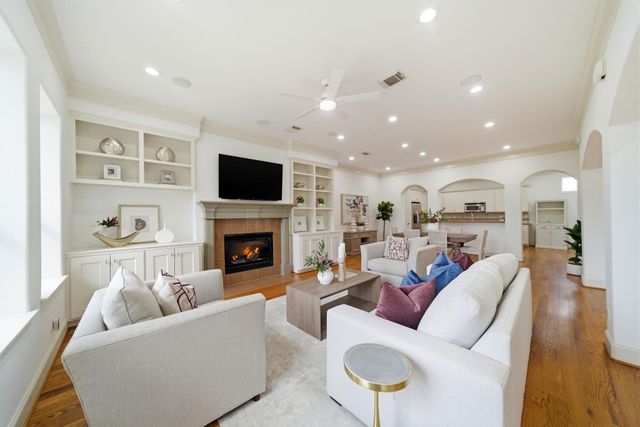 4740 Banning Drive, Houston, TX 77027