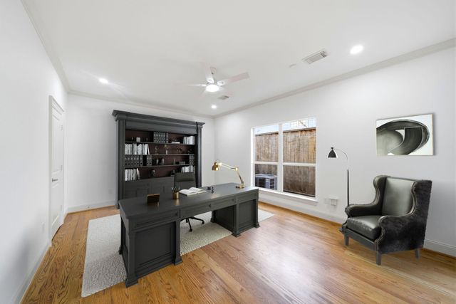 4740 Banning Drive, Houston, TX 77027