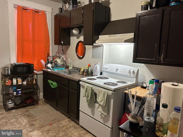 432 S QUEEN ST, Lancaster, PA 17603