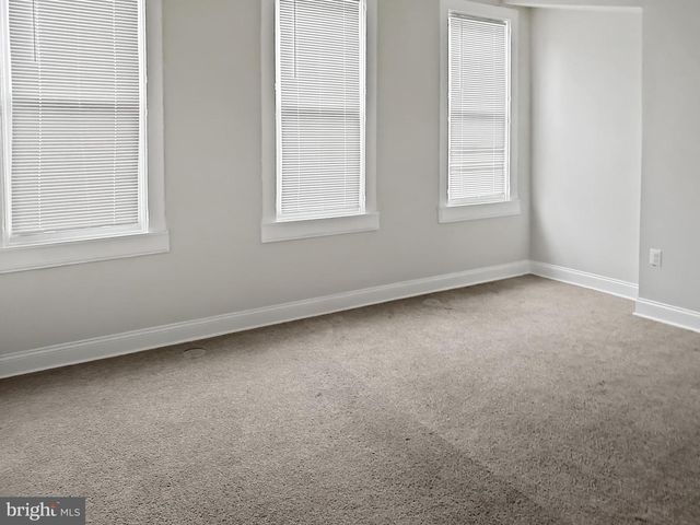 910 N ARLINGTON AVE, Baltimore, MD 21217