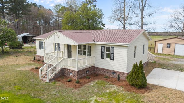 3285 Free Union Church, Pinetown, NC 27865