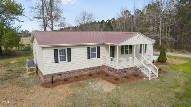 3285 Free Union Church, Pinetown, NC 27865