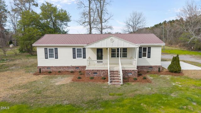 3285 Free Union Church, Pinetown, NC 27865